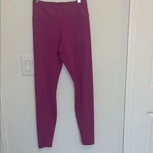 Nike Women’s Magenta Leggings size medium